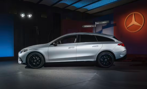 奔驰发布首款电动旅行车CLA Shooting Brake
